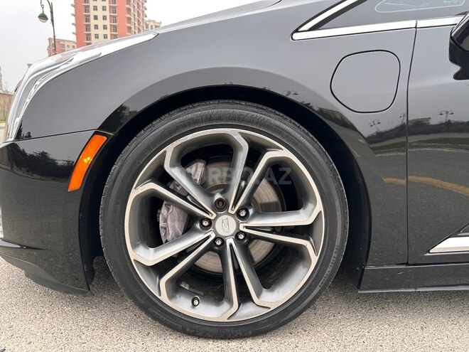 Cadillac ELR-18