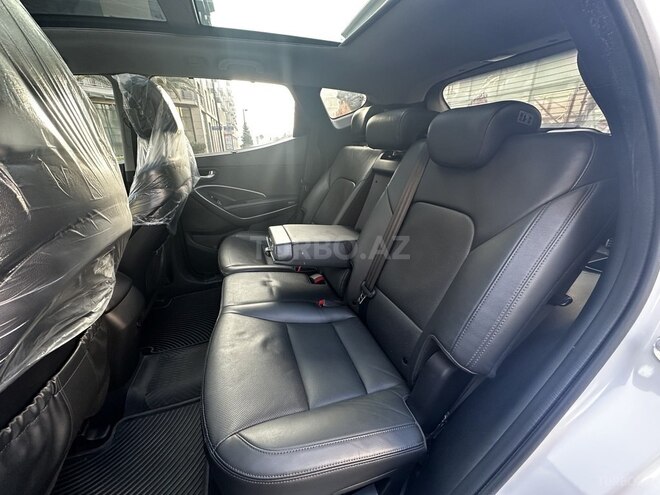 Hyundai Santa Fe-16