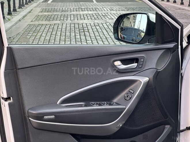 Hyundai Santa Fe-10