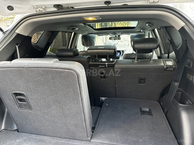 Hyundai Santa Fe-14
