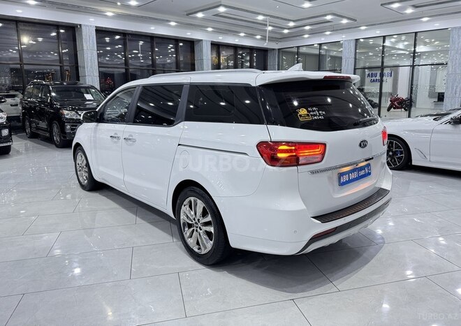 Kia Carnival 2015, 141,000 km - 2.2 l - Bakı