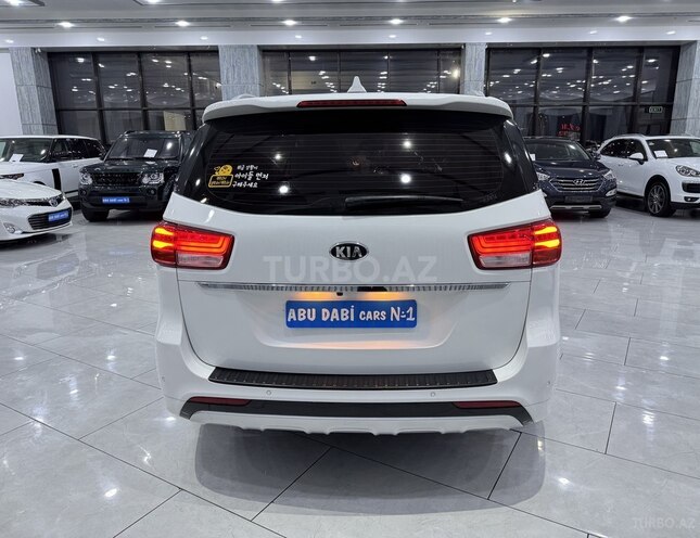 Kia Carnival 2015, 141,000 km - 2.2 l - Bakı