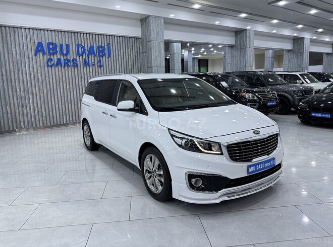 Kia Carnival 2015, 141,000 km - 2.2 l - Bakı