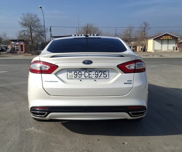 Ford Fusion (North America) 2015, 120,000 km - 2.0 l - Beyləqan