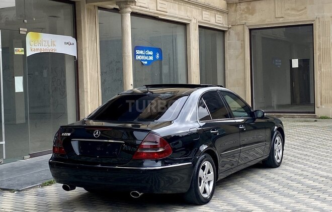 Mercedes E 220 d 2002, 243,000 km - 2.2 l - Bakı