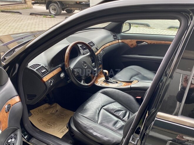 Mercedes E 220 d 2002, 243,000 km - 2.2 l - Bakı