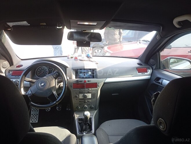 Opel Astra 2006, 391,000 km - 1.4 л - Balakən