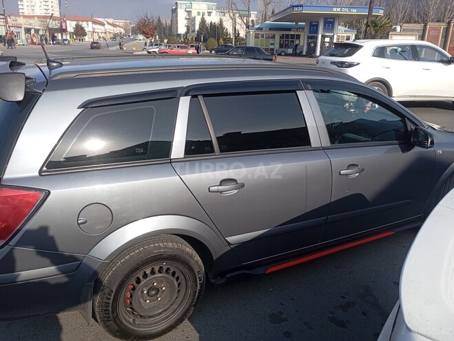 Opel Astra 2006, 391,000 km - 1.4 л - Balakən
