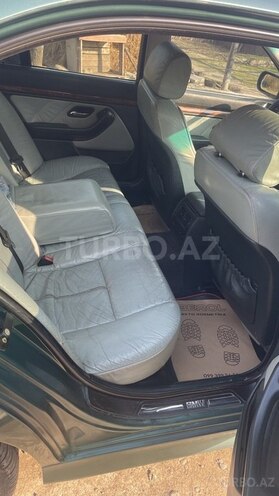BMW 528 2000, 300,400 km - 2.8 l - Şirvan
