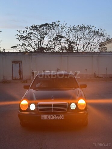 Mercedes E 230 1995, 517,000 km - 2.3 l - Bakı