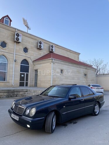 Mercedes E 230 1995, 517,000 km - 2.3 l - Bakı