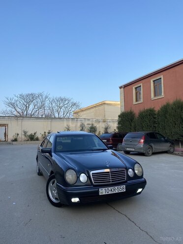 Mercedes E 230 1995, 517,000 km - 2.3 l - Bakı