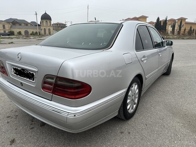Mercedes E 270 2001, 430,000 km - 2.7 l - Bakı