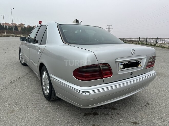 Mercedes E 270 2001, 430,000 km - 2.7 l - Bakı