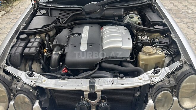 Mercedes E 270 2001, 430,000 km - 2.7 l - Bakı