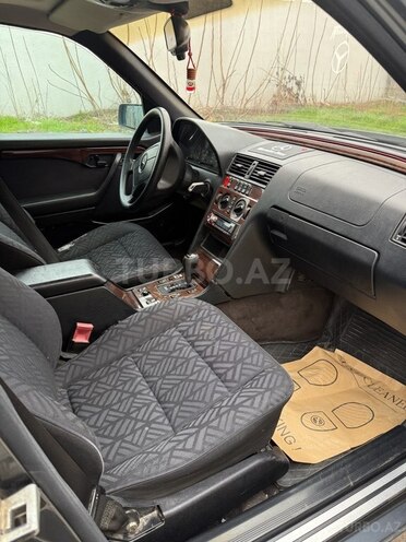 Mercedes C 200 1995, 390,000 km - 2.0 l - Bakı