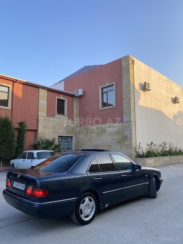 Mercedes E 230 1995, 517,000 km - 2.3 l - Bakı