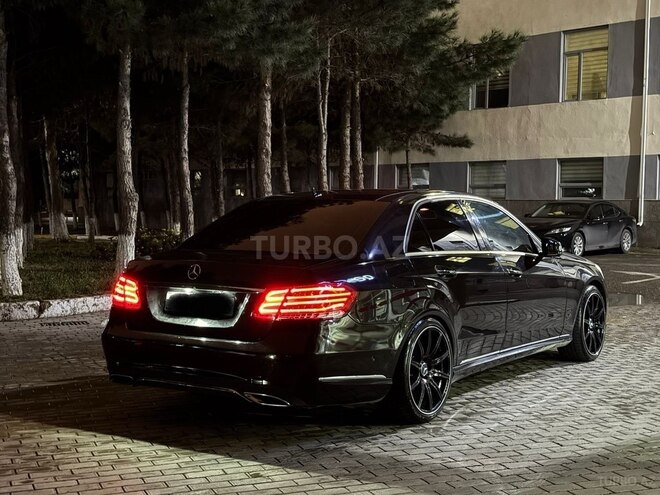 Mercedes E 250 2009, 318,000 km - 1.8 l - Bakı