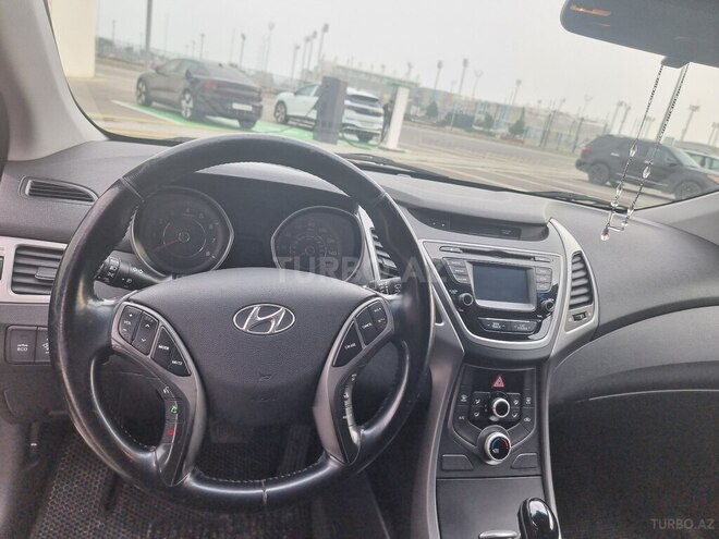 Hyundai Elantra 2015, 181,856 km - 1.8 l - Bakı