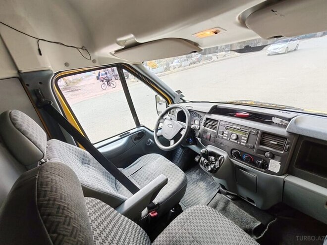 Ford Transit 2011, 584,661 km - 2.2 л - Yevlax