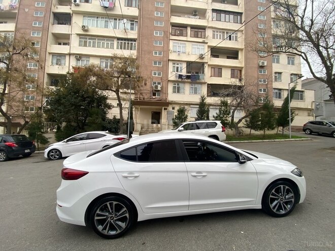 Hyundai Avante 2016, 134,000 km - 1.6 l - Bakı