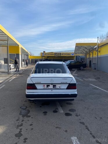 Mercedes E 200 1991, 450,000 km - 2.0 l - Gəncə