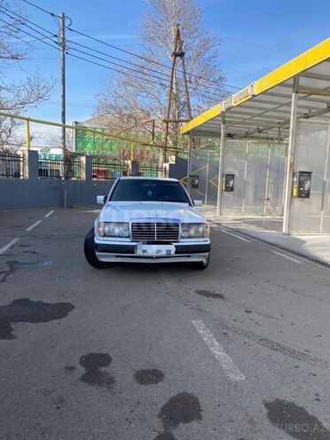 Mercedes E 200 1991, 450,000 km - 2.0 l - Gəncə