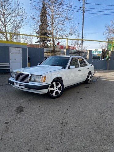 Mercedes E 200 1991, 450,000 km - 2.0 l - Gəncə