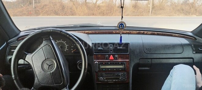 Mercedes C 230 1997, 358,000 km - 2.3 l - Ağdaş