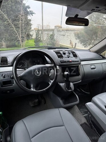 Mercedes Viano-8