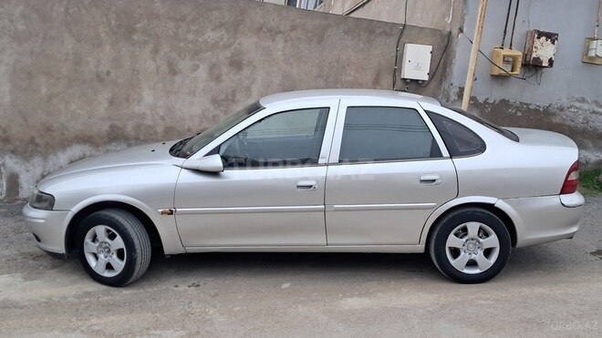 Opel Vectra 1996, 230,000 km - 1.8 л - Bakı