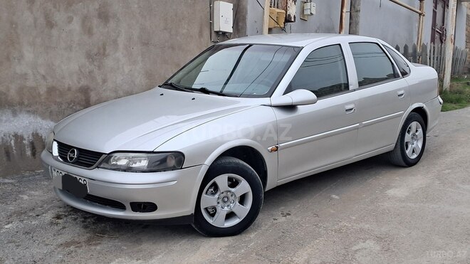 Opel Vectra 1996, 230,000 km - 1.8 л - Bakı