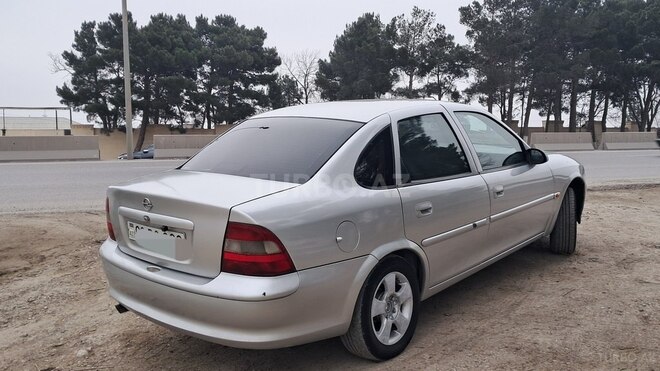Opel Vectra 1996, 230,000 km - 1.8 л - Bakı