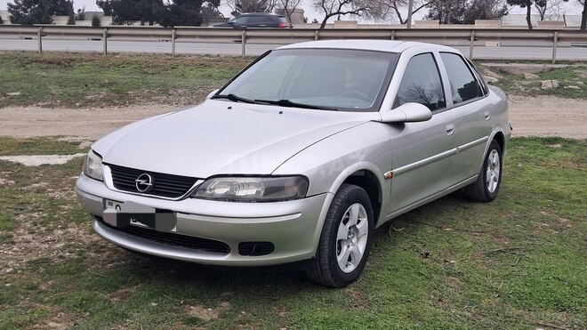 Opel Vectra 1996, 230,000 km - 1.8 л - Bakı