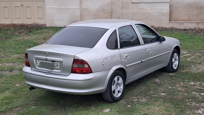 Opel Vectra 1996, 230,000 km - 1.8 л - Bakı