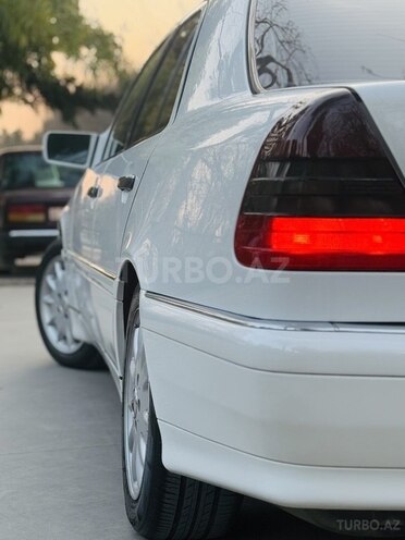 Mercedes C 230 1998, 268,728 km - 2.3 л - Saatlı