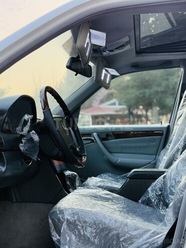 Mercedes C 230 1998, 268,728 km - 2.3 л - Saatlı