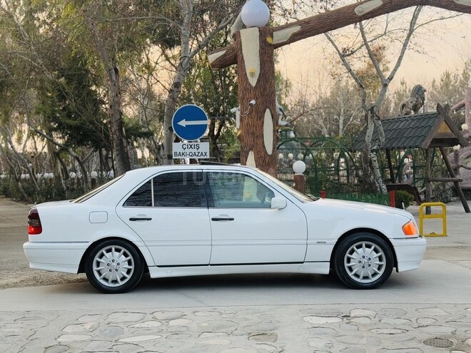 Mercedes C 230 1998, 268,728 km - 2.3 л - Saatlı