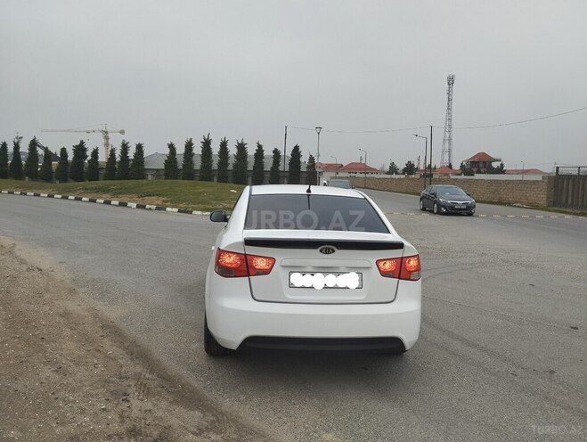 Kia Cerato-6