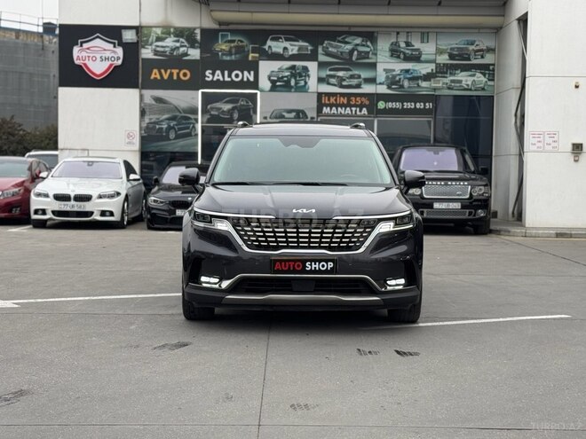 Kia Carnival-2