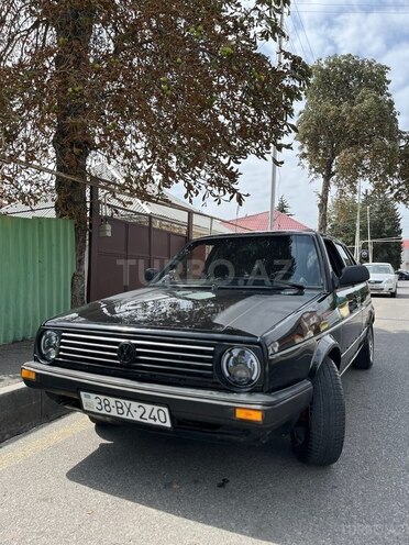 Volkswagen Golf 1990, 255,000 km - 1.8 l - Qusar