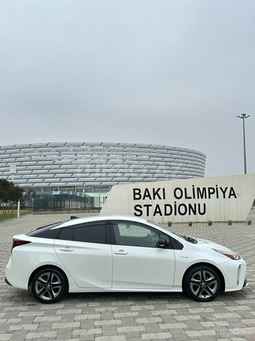 Toyota Prius 2019, 168,000 km - 1.8 л - Bakı