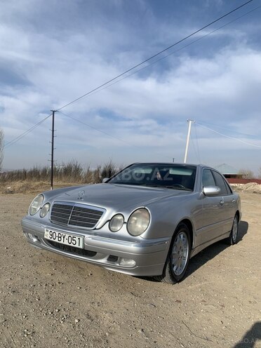Mercedes E 220 d 2001, 527,300 km - 2.2 l - Şəmkir