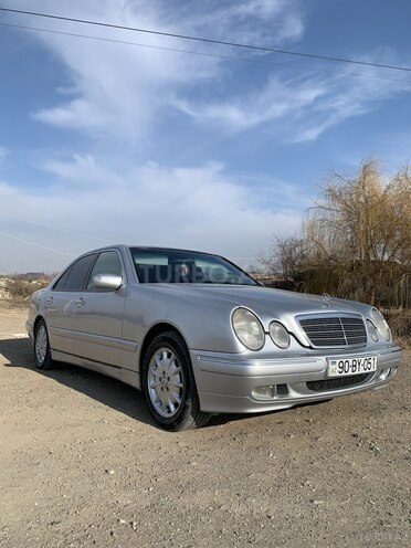 Mercedes E 220 d 2001, 527,300 km - 2.2 l - Şəmkir