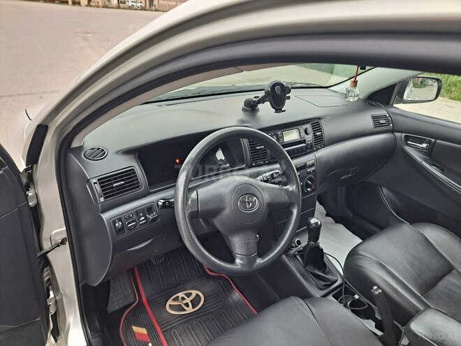 Toyota Corolla 2005, 252,000 km - 1.4 l - Bakı