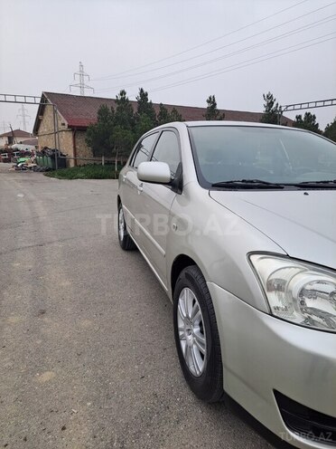 Toyota Corolla 2005, 252,000 km - 1.4 l - Bakı