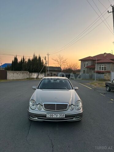 Mercedes E 240 2004, 291,576 km - 2.6 l - Bakı