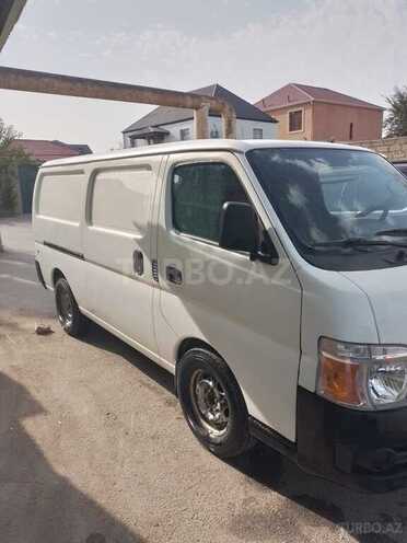 Nissan Urvan 2008, 270,000 km - 3.0 l - Bakı