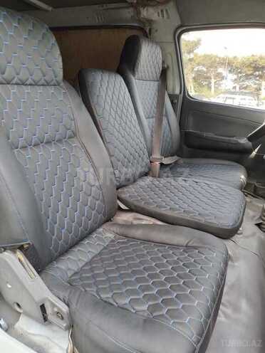Nissan Urvan 2008, 270,000 km - 3.0 l - Bakı