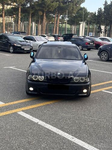 BMW 528 1999, 284,000 km - 2.8 l - Sumqayıt